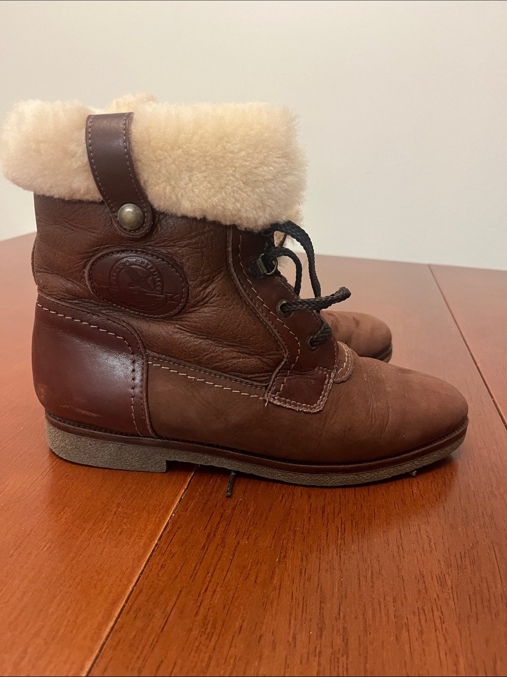 EDDIE BAUER Leather Sheepskin Lambs Wool Lined Boots Made in Canada